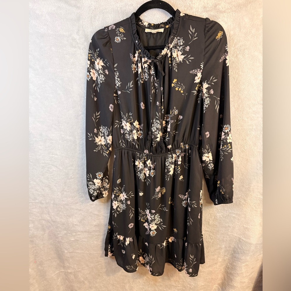 Chic Black Floral Long Sleeve Dress